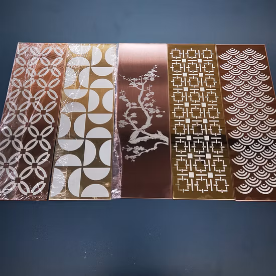 스테인레스 스틸 엘리베이터 장식 플라크 조각을위한 새로운 디자인의 1300*2500mm 대형 레이저 마킹 에칭 조각 기계